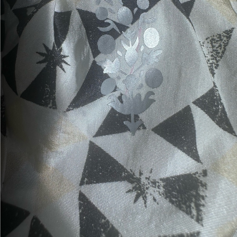 Free People. FP Movement Shorts "The Way Home" – Geometric Print.size L - Picture 10 of 17